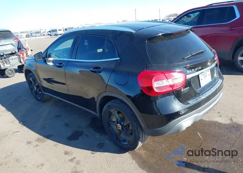 2018 Mercedes-Benz Gla 250 4Matic z USA, uszkodzony, nr VIN WDCTG4GB7JJ455702